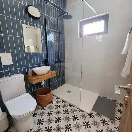 Adamandri - Prime Location *