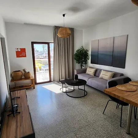 Adamandri - Prime Location Apartmán *