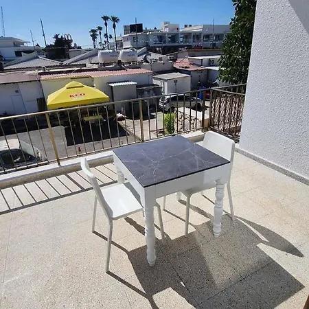 Adamandri - Prime Location Apartment *