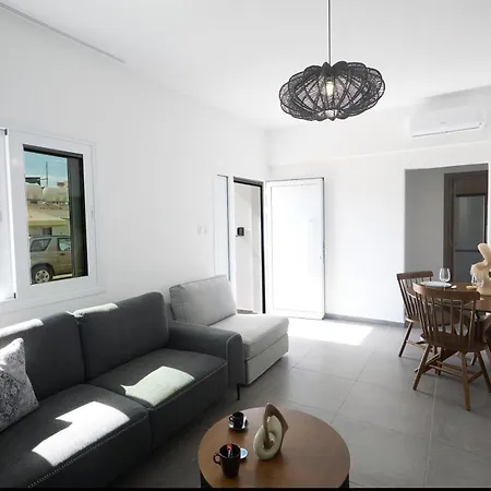 Adamandri - Prime Location *