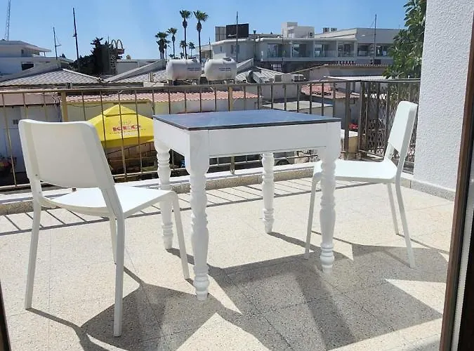 Adamandri - Prime Location アパート *