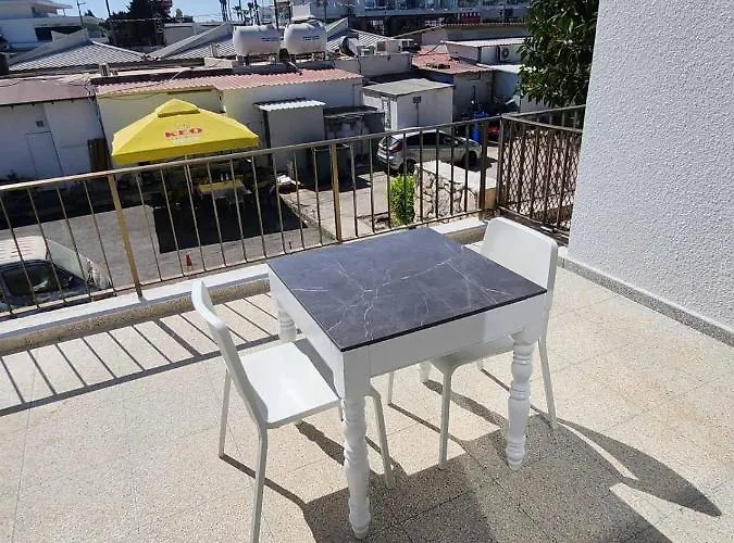 Adamandri - Prime Location アパート *