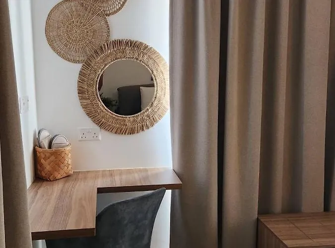 Adamandri - Prime Location 아파트