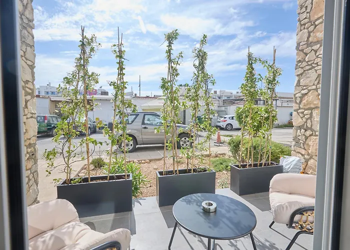 Adamandri - Prime Location 아파트 *