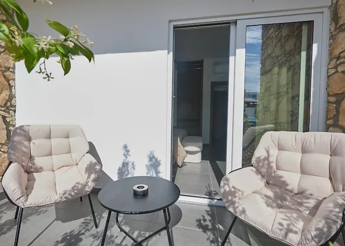 아파트 Adamandri - Prime Location *